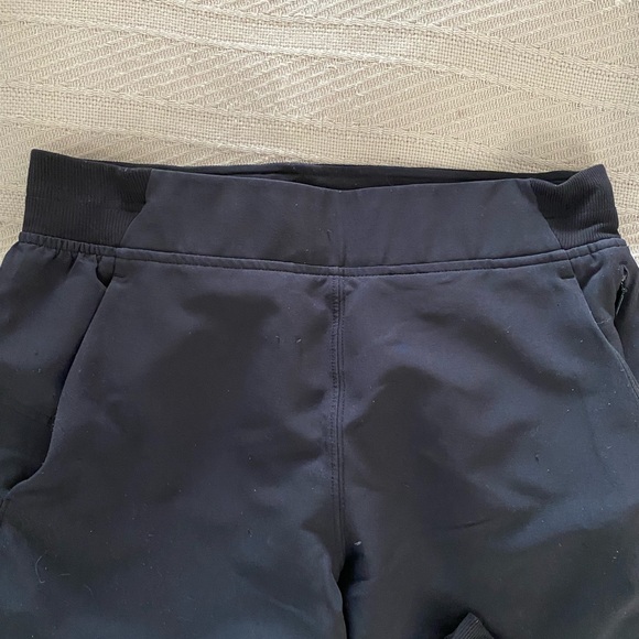 Lululemon joggers - Picture 2 of 4